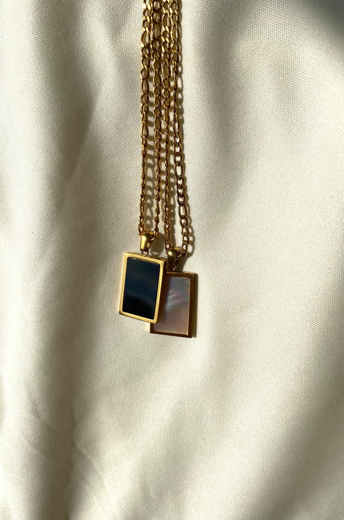 Sirena Pendant