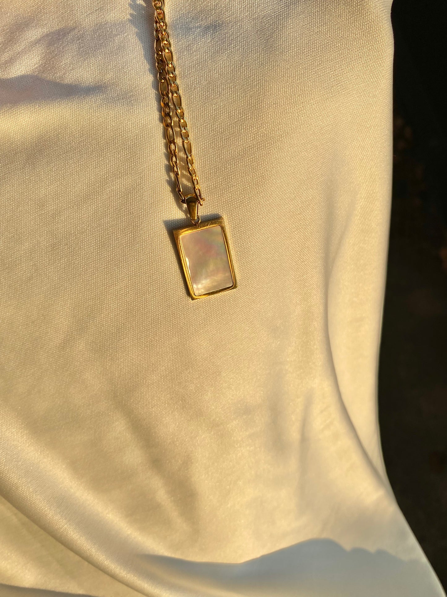 Ophelia Pendant Necklace